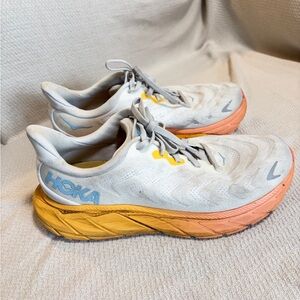 Hoka One One Arahi 6 Running Shoes 9.5 Women’s Wide